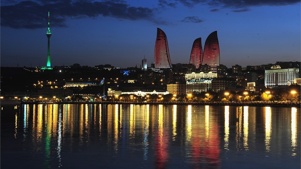برج‌های شعله شهر باکو